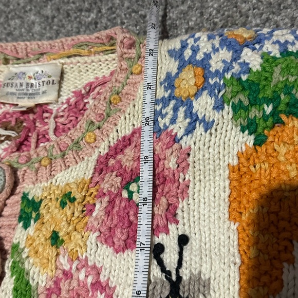 Susan Bristol Floral and Bunny Sweater size S Vintage 1994 - Picture 11 of 13